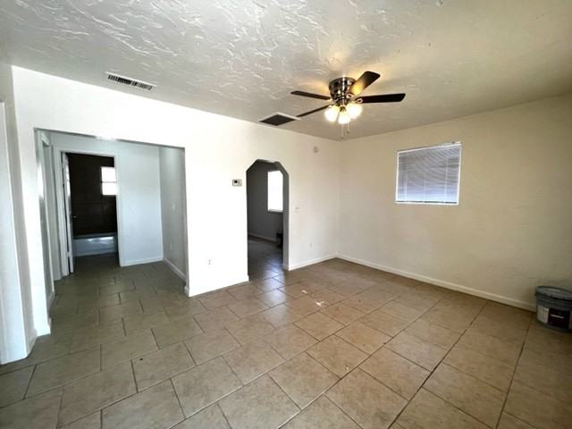 126 W Tennessee St #1 - Photo 4 of 34
