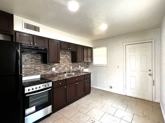 126 W Tennessee St #1 - Photo 7 of 34