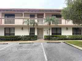 featured image of 427 Brackenwood Ln N