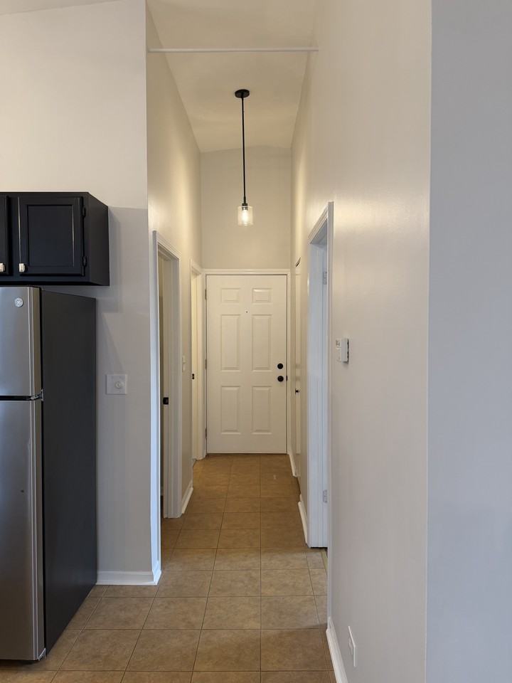 2328 W BELMONT AVE #3FF - Photo 6 of 16