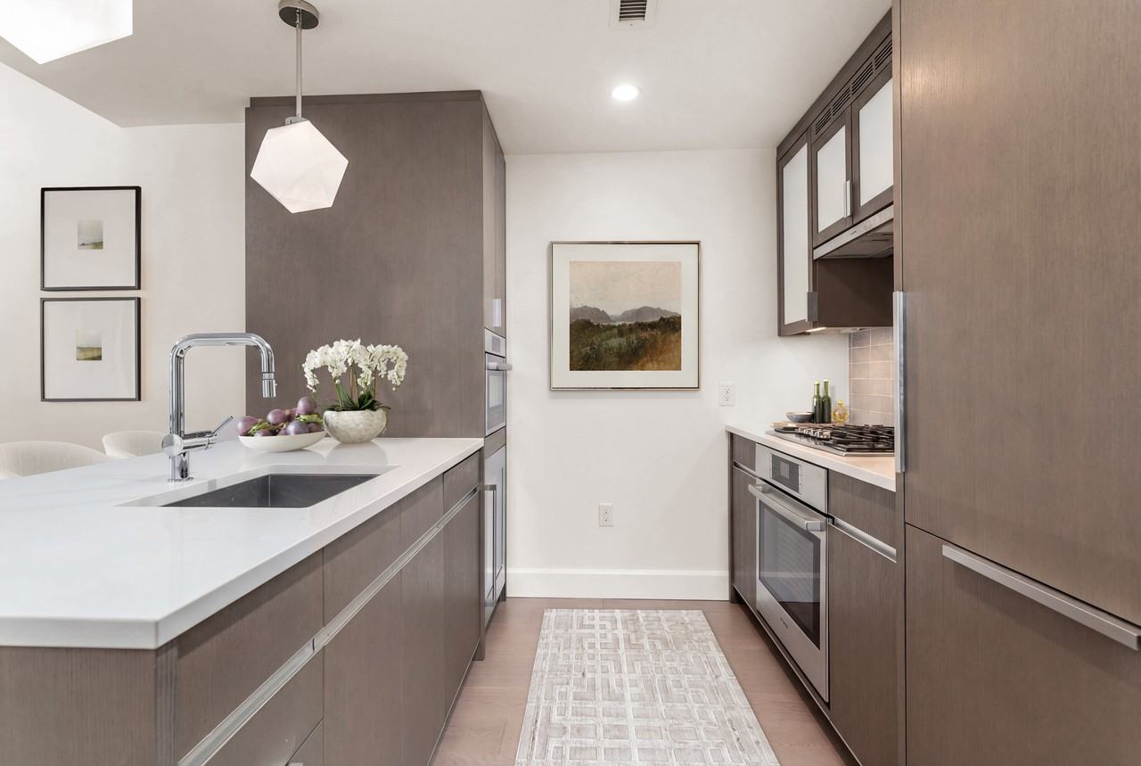 100 Lovejoy Wharf #5N - Photo 3 of 13