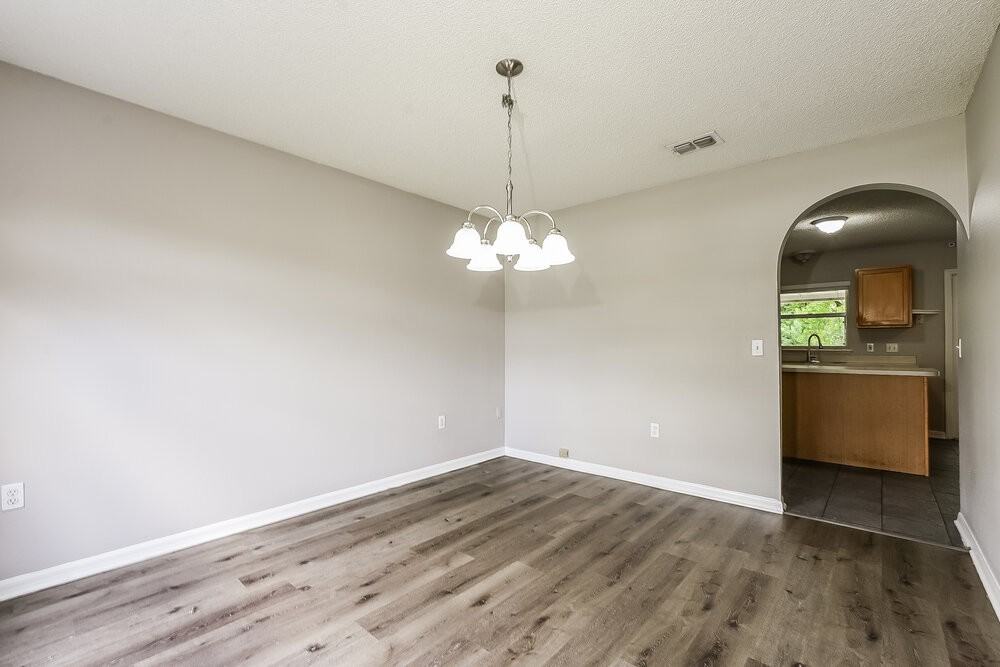 12466 Woodbury Cove Dr - Photo 6 of 17