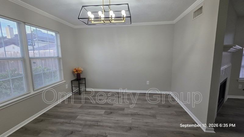 1410 Hunter Green Ln - Photo 7 of 29