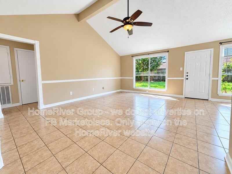 4214 Shawnee St - Photo 2 of 18