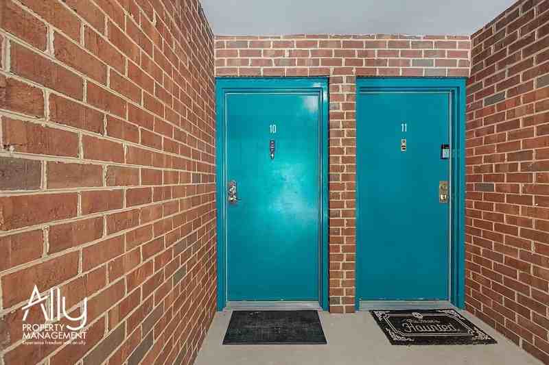130 Turtle Creek Rd #10 - Photo 7 of 27