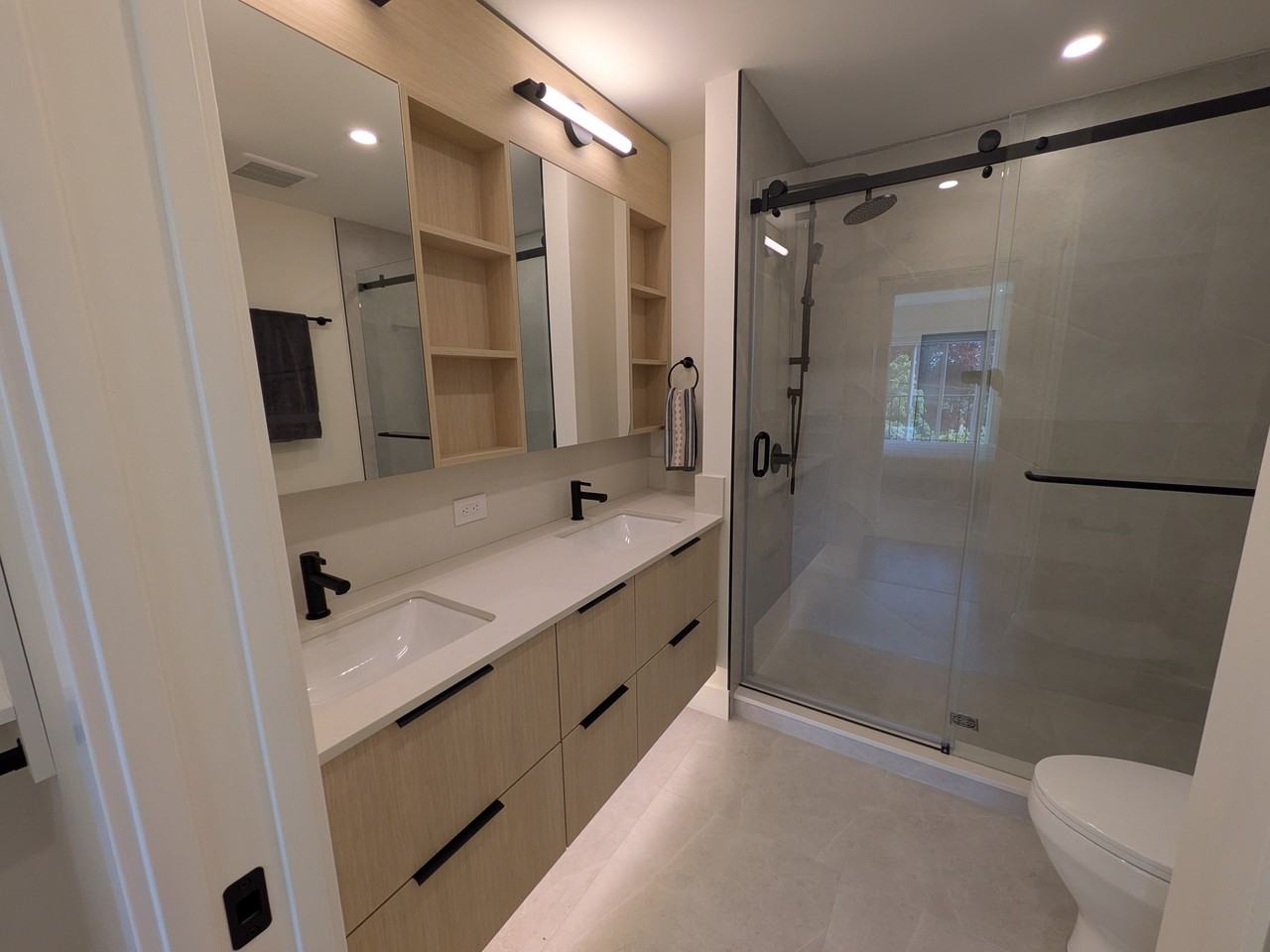 339 Keary Street - Photo 7 of 10