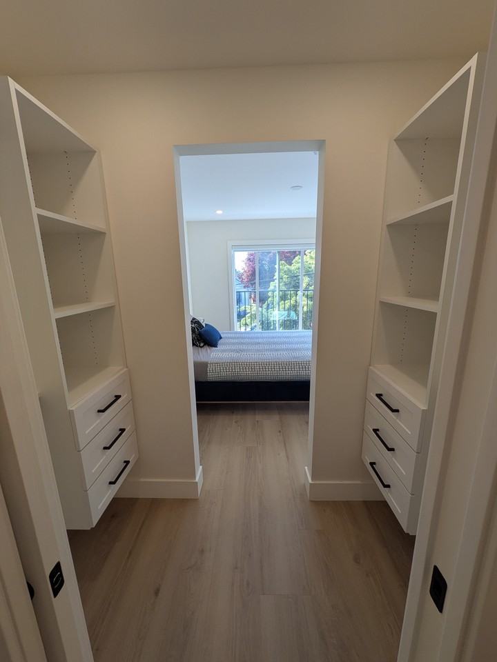 339 Keary Street - Photo 6 of 10