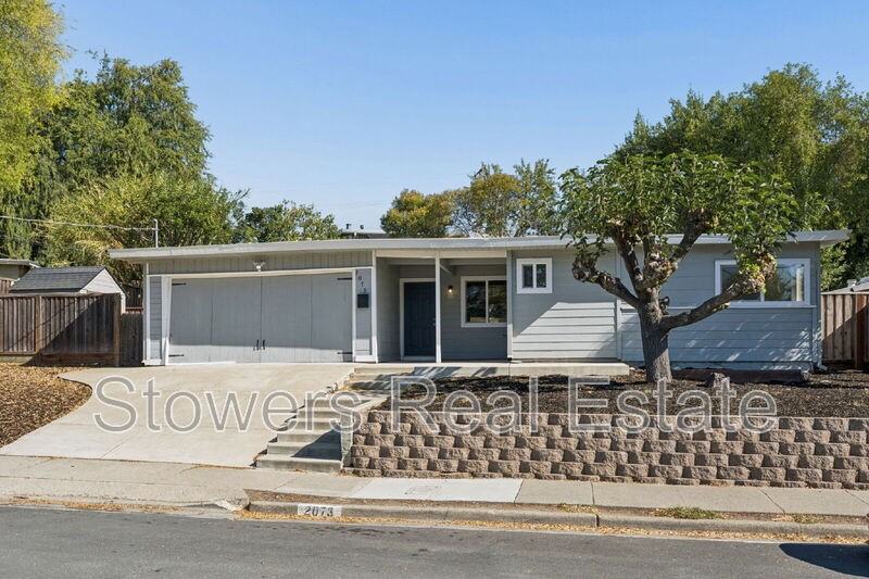 2073 Overhill Rd