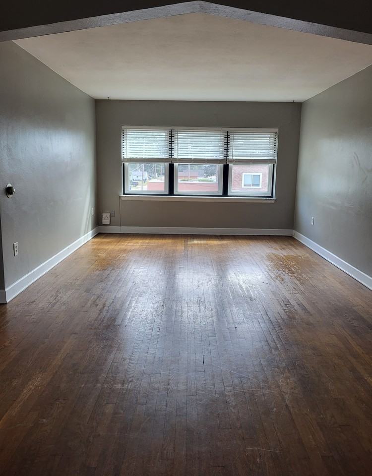 324 8th St - Photo 6 of 13