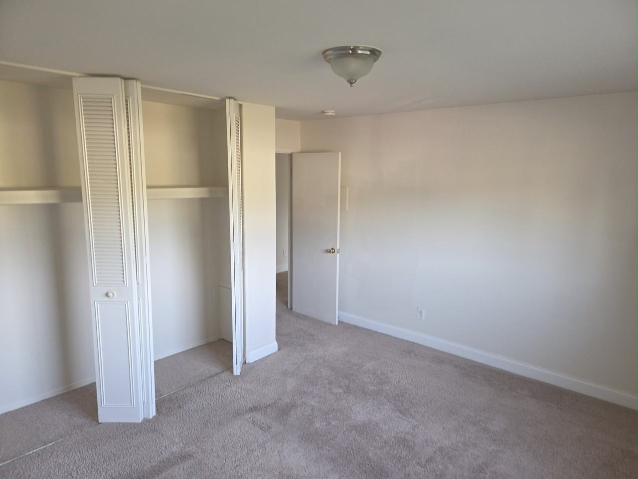 825 Clinton River Drive - Photo 4 of 23