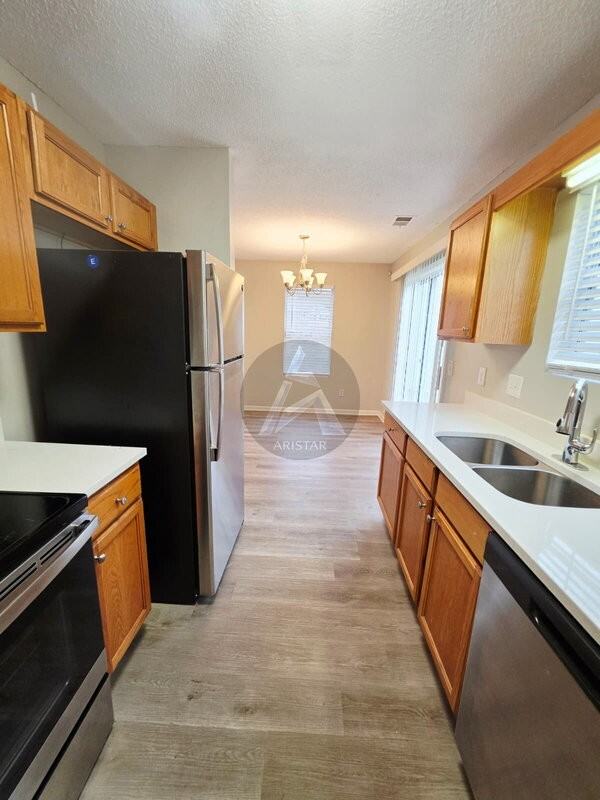 102 Westside Chase Sw - Photo 2 of 22