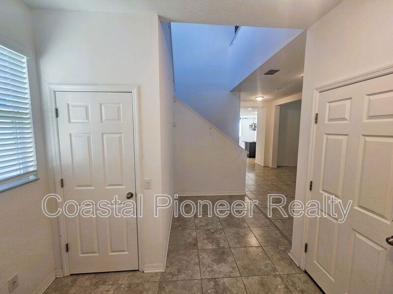 16073 Sonoma Grove Cir - Photo 5 of 33