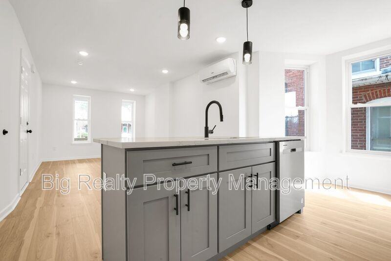 228 Bridge St #1 - Photo 4 of 40