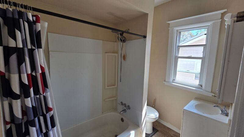 726 Genesee St #3 - Photo 3 of 11