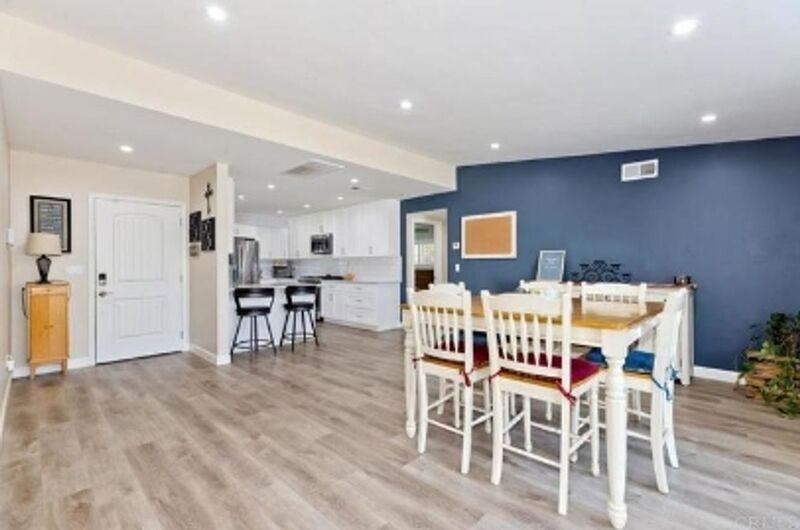 1806 Wight Way #A - Photo 4 of 36