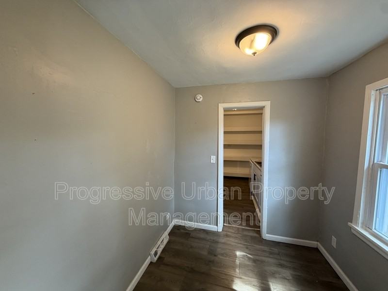 3899 E 151st St - Photo 5 of 16