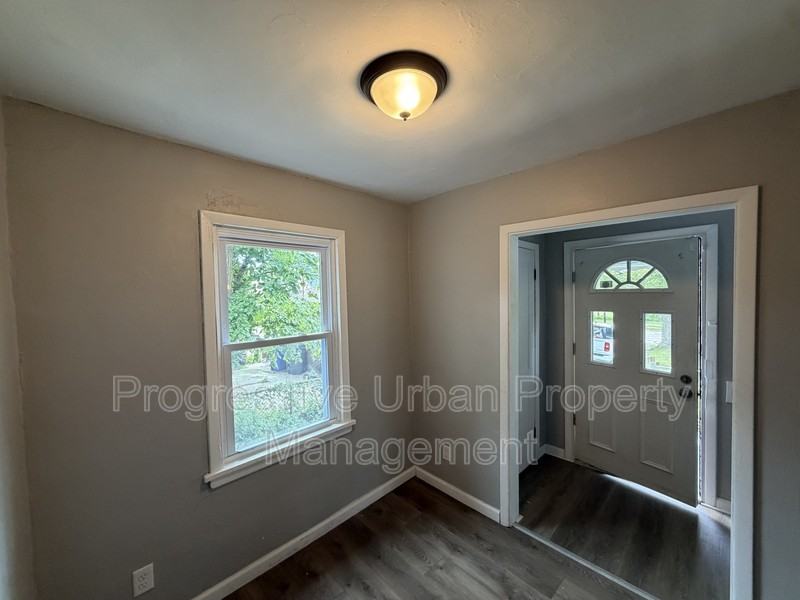 3899 E 151st St - Photo 6 of 16