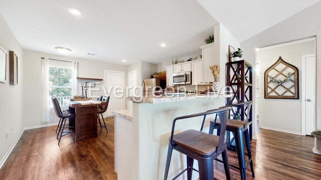 5305 Scarlett Oak - Photo 6 of 17