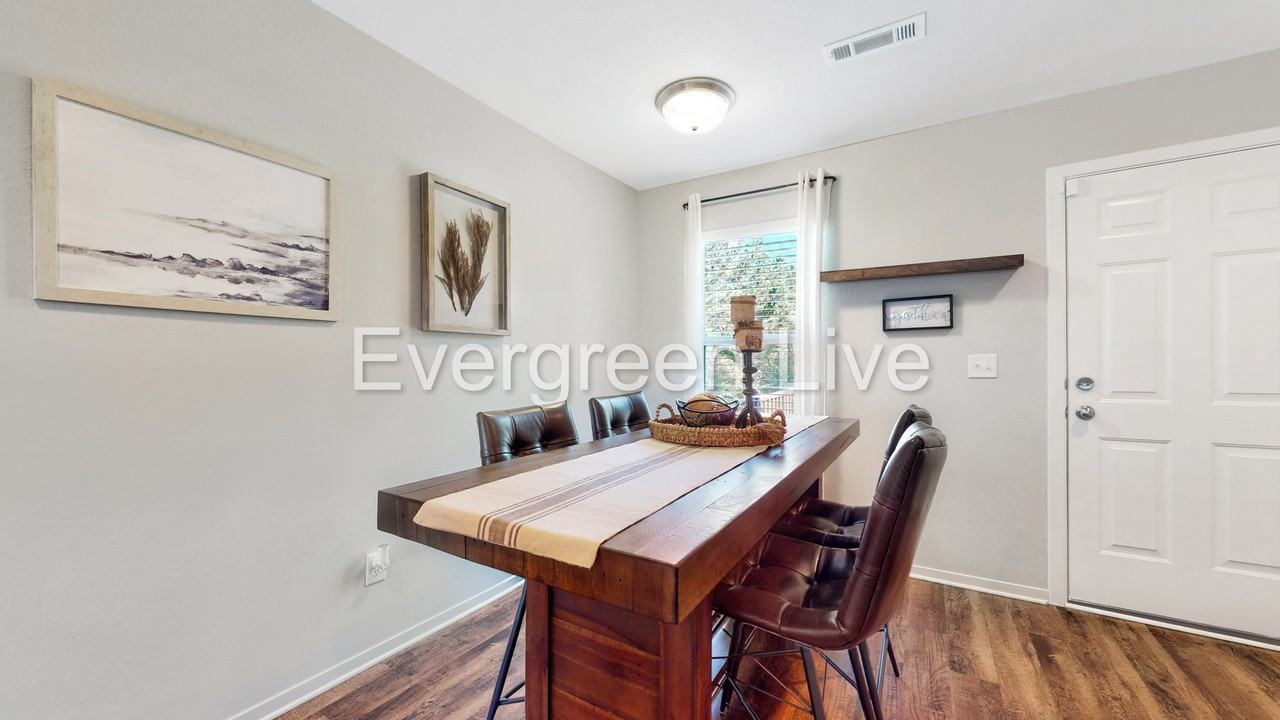 5305 Scarlett Oak - Photo 7 of 17