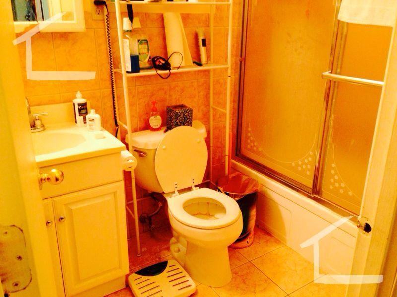 202 Lake Shore Dr #4 - Photo 3 of 5