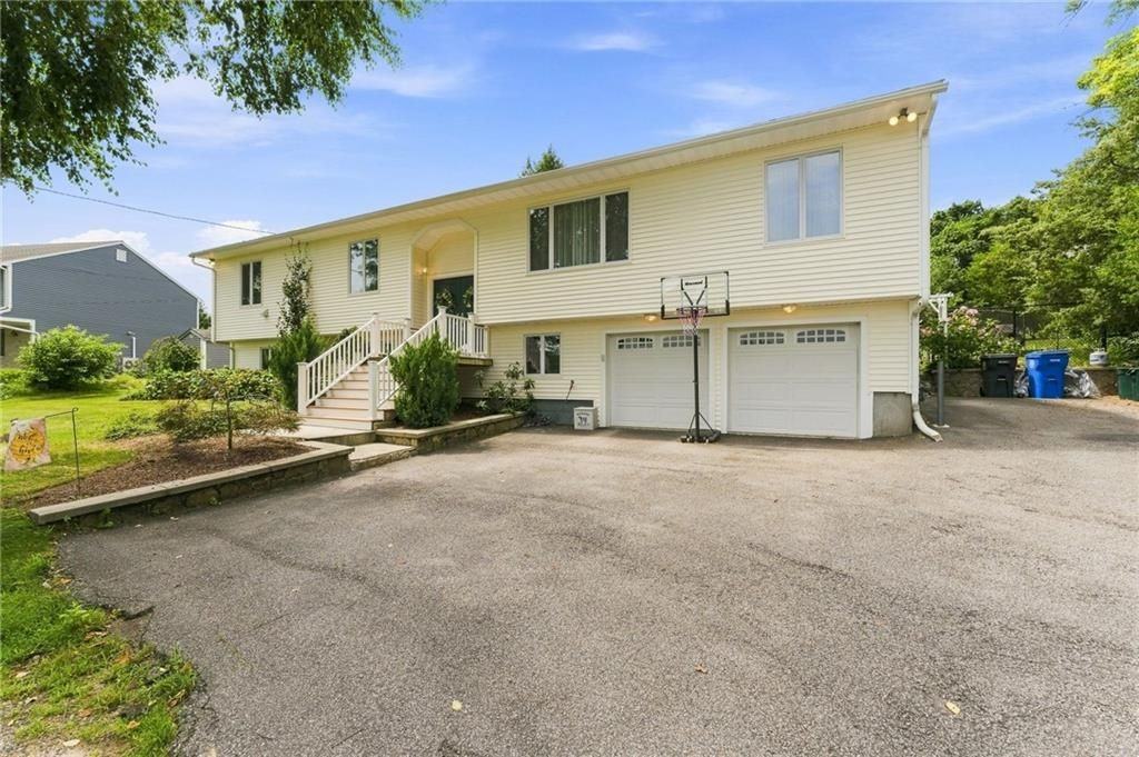 84 Kimberly Ln