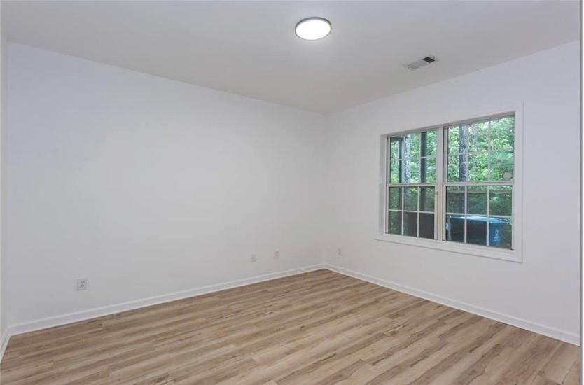 3967 Howell Park Rd - Photo 7 of 33