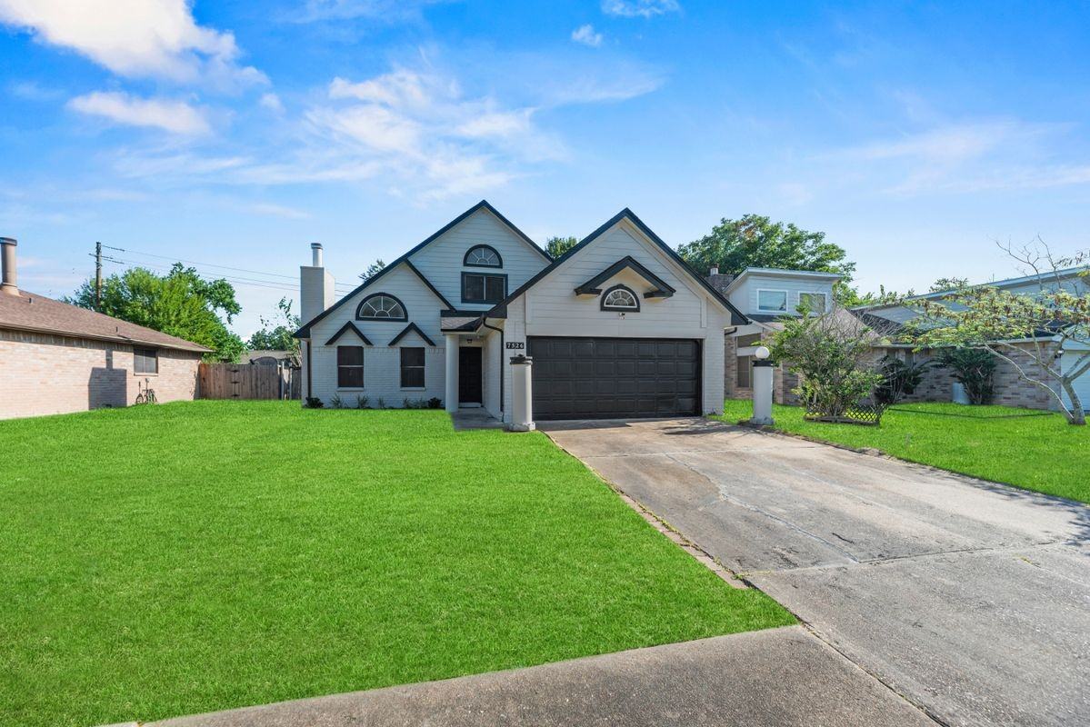 7526 Gulfbriar Pl - Photo 2 of 9