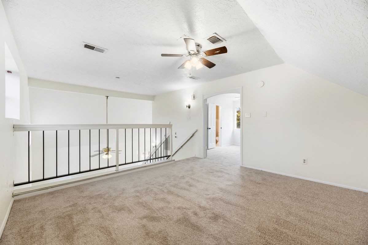7526 Gulfbriar Pl - Photo 6 of 9