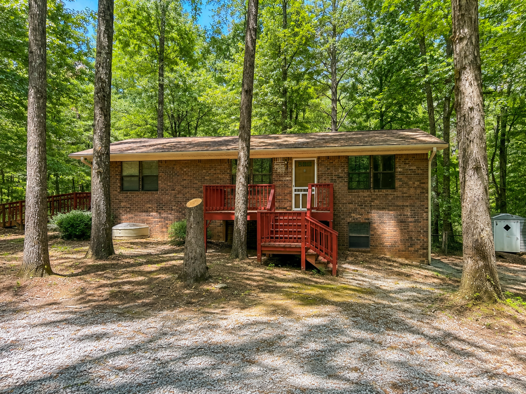 220 Winding Stream Trl
