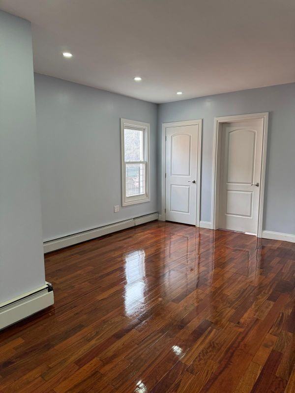 818 E 216th St ##2 - Photo 2 of 7