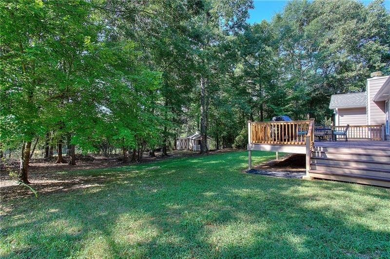 326 Cedar Ridge Dr - Photo 4 of 22