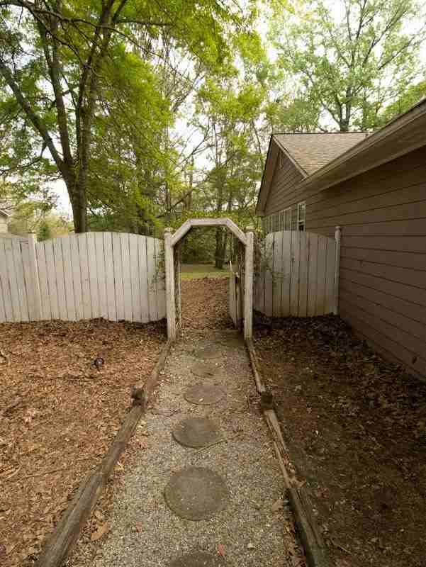 326 Cedar Ridge Dr - Photo 6 of 22