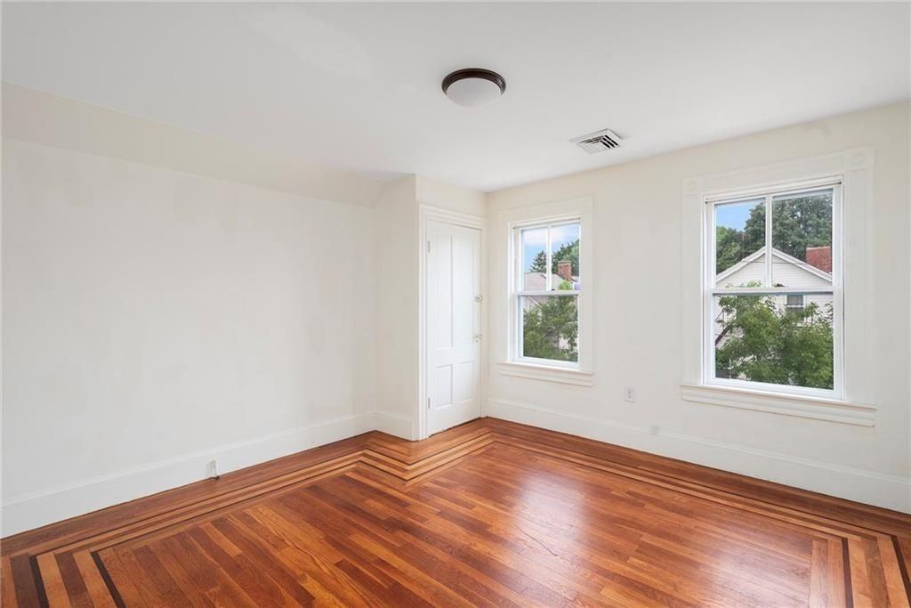 26 Hudson St ##3 - Photo 6 of 29