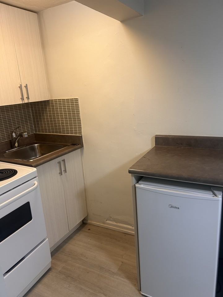 7 Thorburn Avenue #101 - Photo 4 of 9