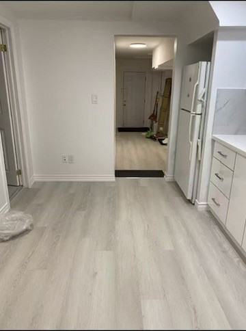 Spadina Ave. & Bulwer St - Photo 3 of 6