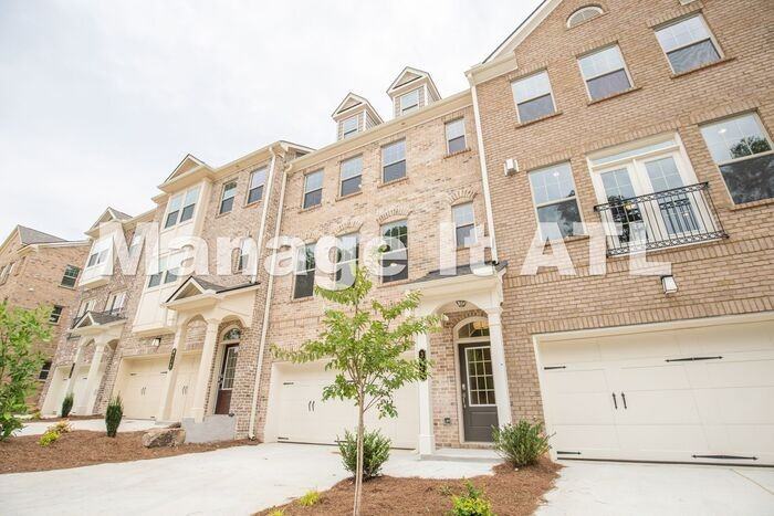 3161 Clairebrooke Ave - Photo 3 of 39