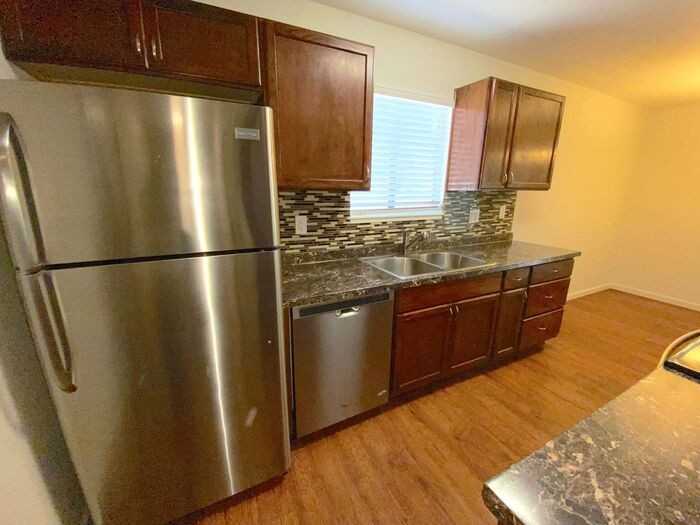 4980 Reggie Rd - Photo 7 of 34