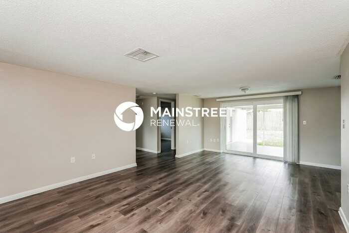9020 Prosperity Ln - Photo 3 of 16