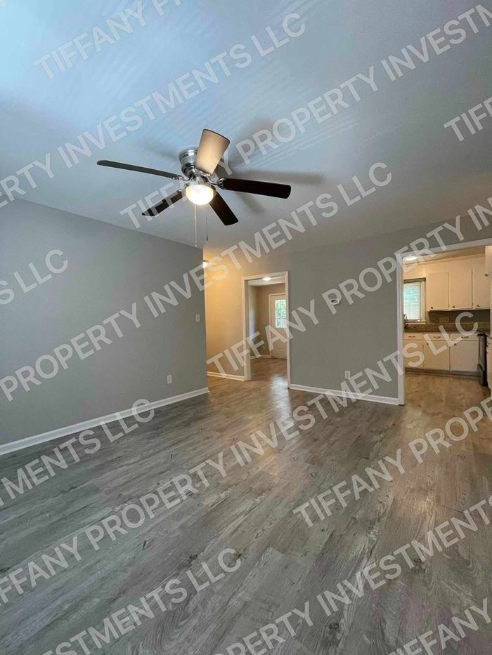 295 Hatley Cir Ne #4 - Photo 3 of 14