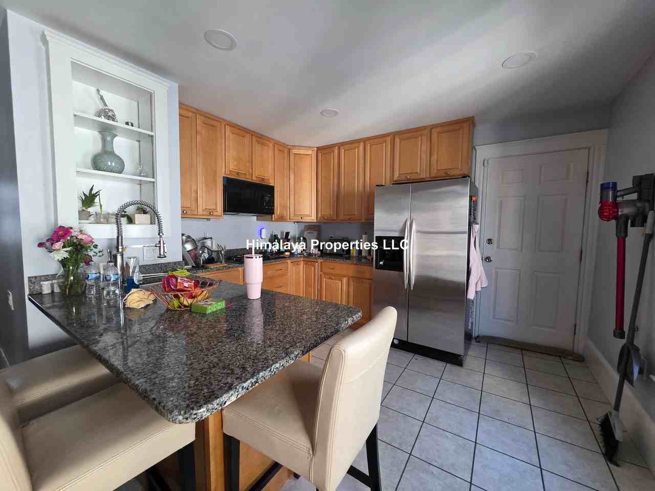 25 Saint Clements Rd #2 - Photo 2 of 8