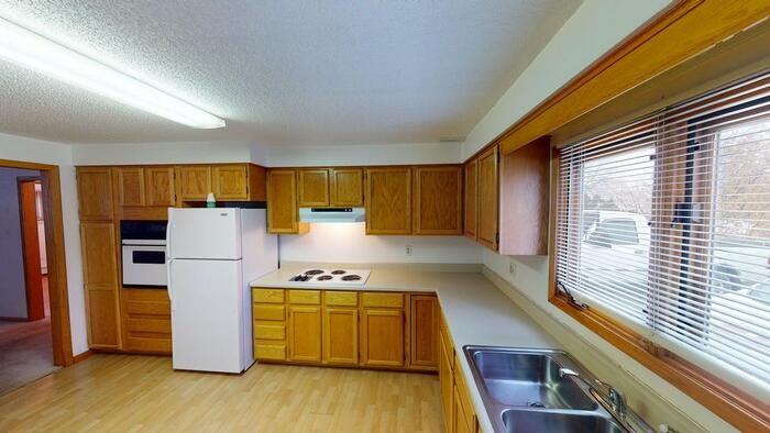 1603 E Divide Ave #D - Photo 2 of 20