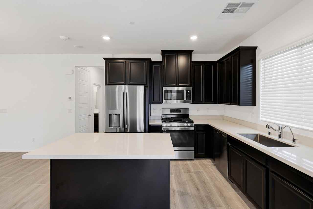 25 Barbara Ln #22 - Photo 4 of 16