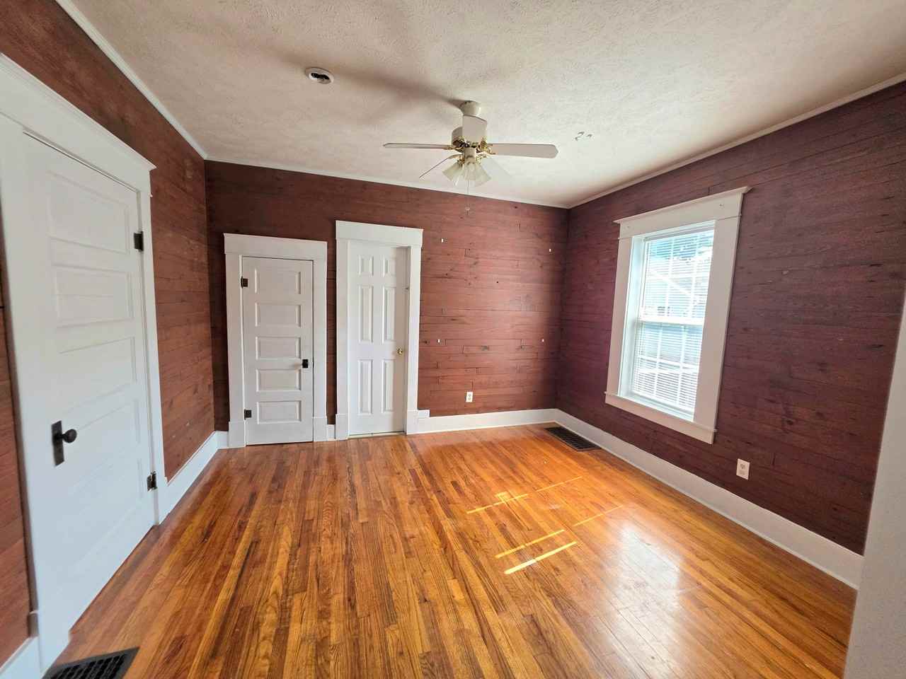 321 E College St #A - Photo 7 of 17