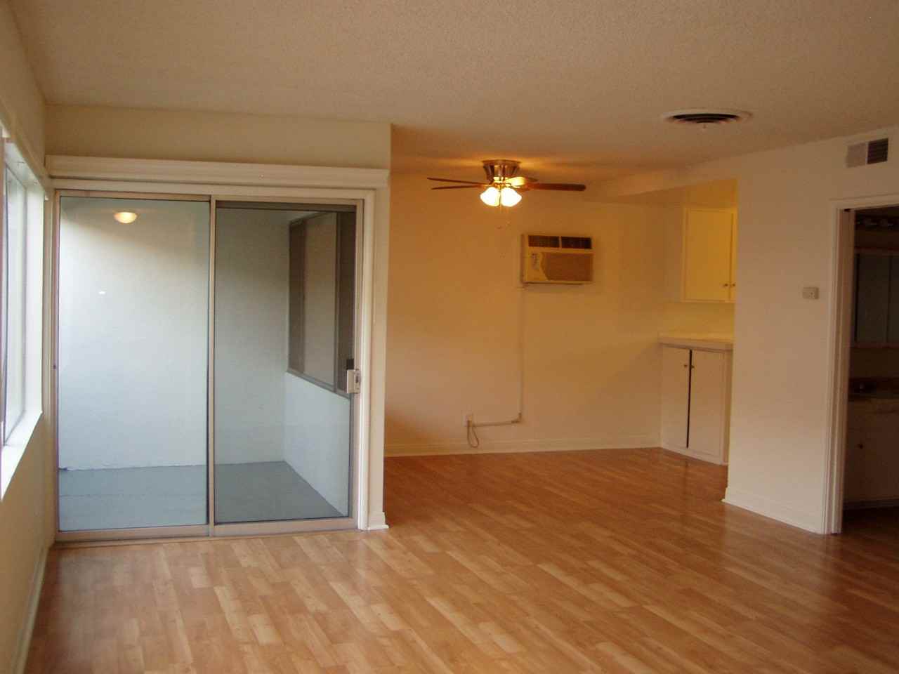 18300 Napa St #F - Photo 6 of 14