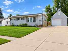 featured image of 810 Townline Ave #NA