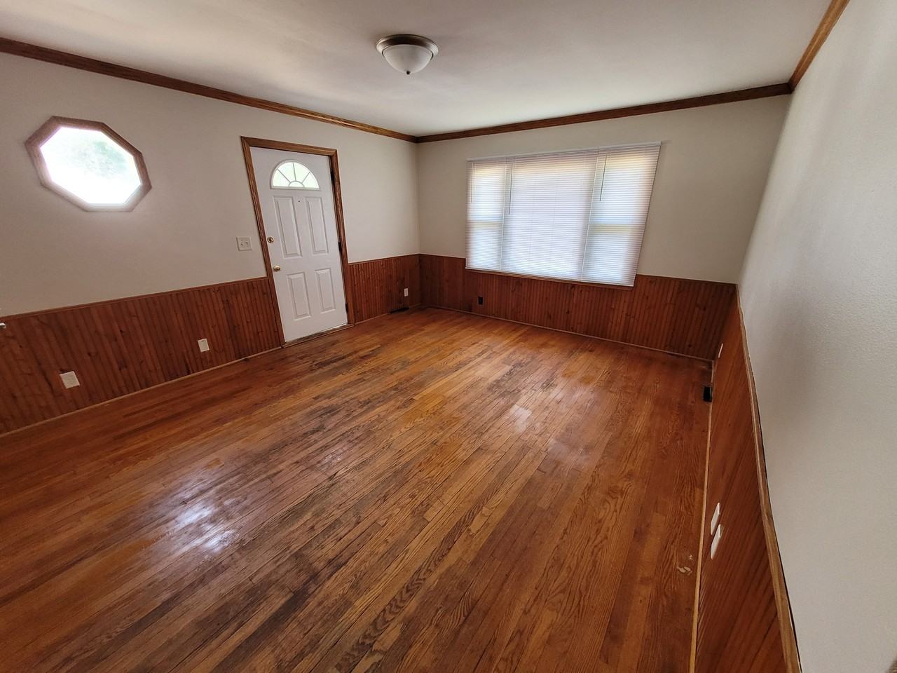810 Townline Ave #NA - Photo 2 of 9