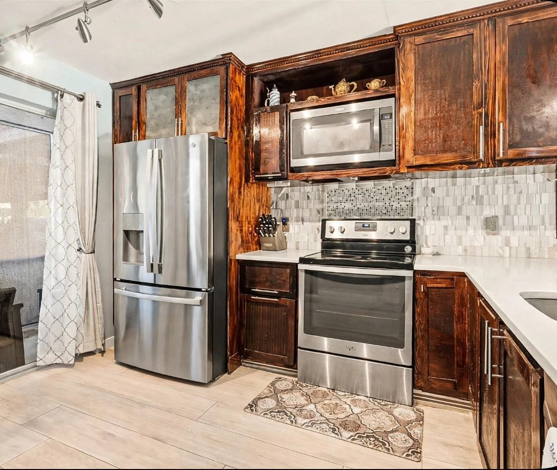 4150 Looking Glass Ln #3903 - Photo 5 of 19