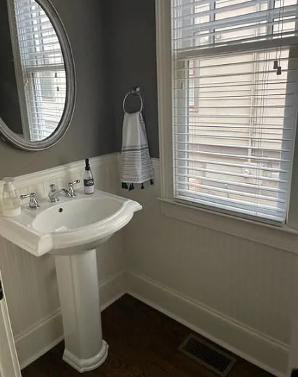 1843 Spring Ave Nw #NA - Photo 5 of 25