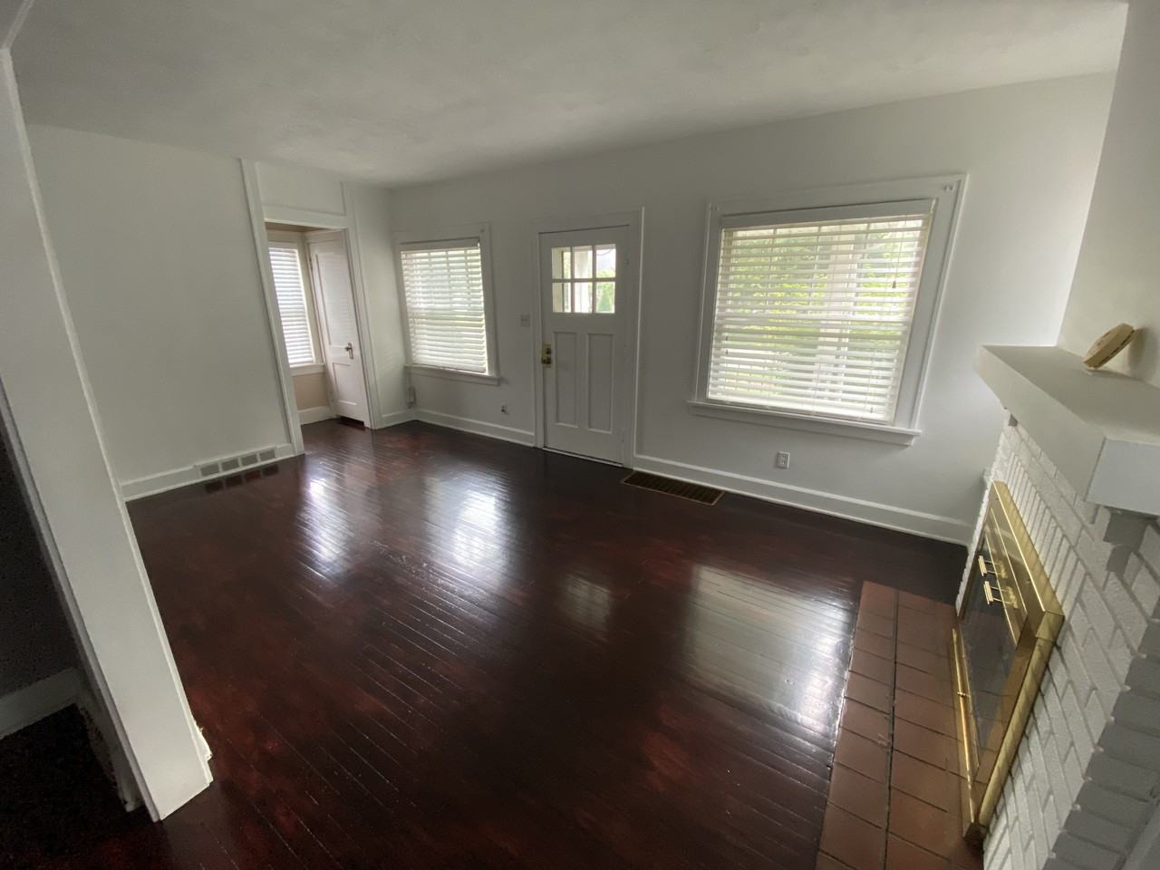 377 Parkside Dr #NA - Photo 6 of 34