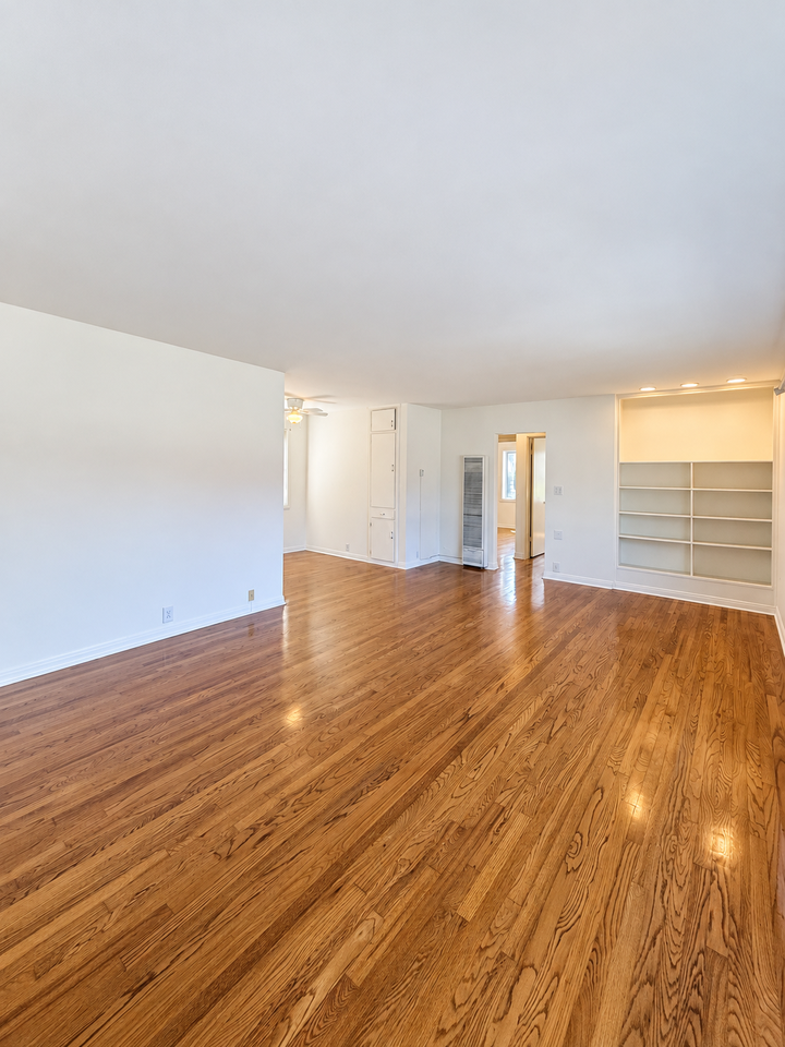 418 Vernon Ave #A - Photo 2 of 15